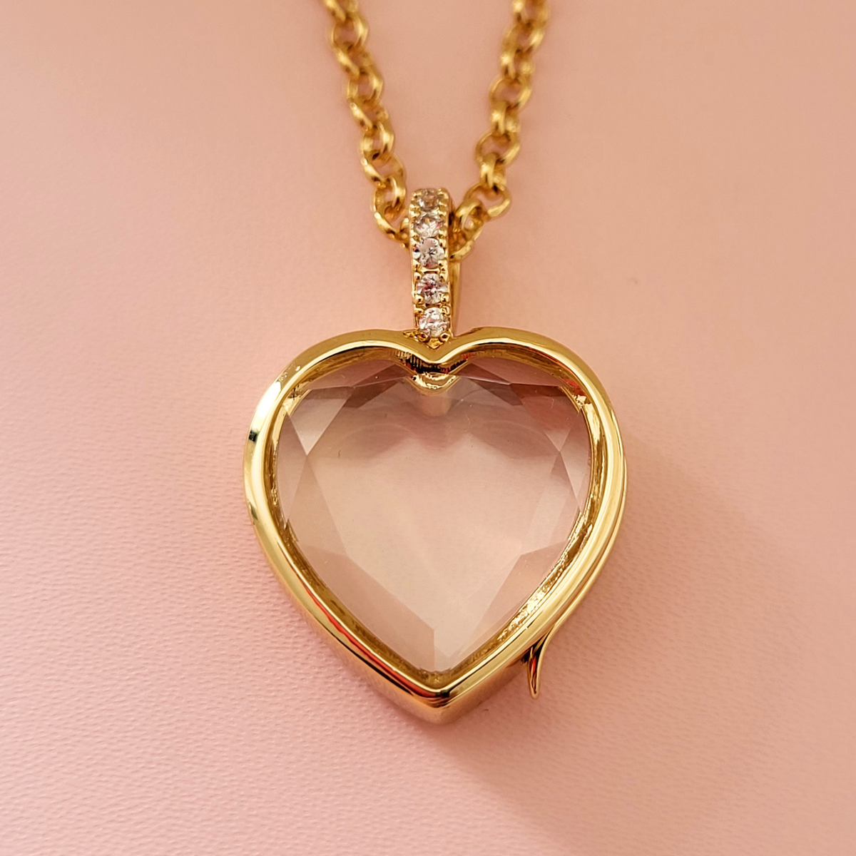 The Amora Locket
